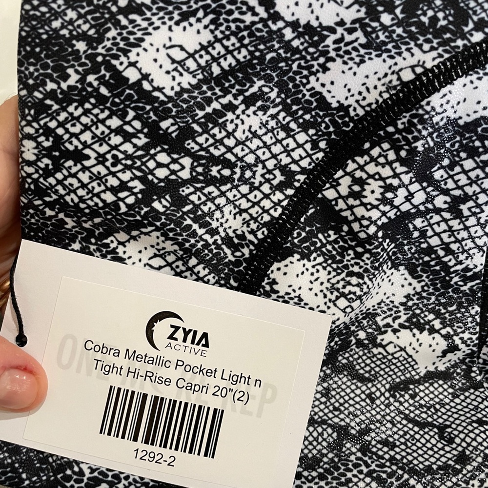 ZYIA Cobra Metallic Leggings